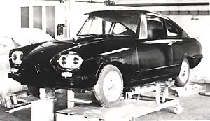 Bond GT4S original body buck