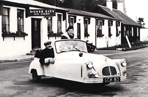 MkC Bond Minicar b&w